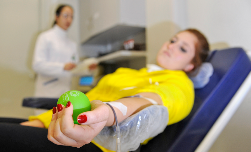 Com estoque crítico de sangue, Hemocentro e hospitais clamam por doações urgentes