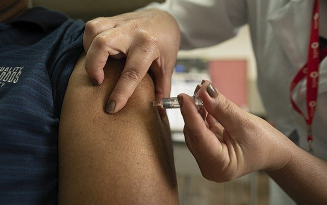 Dose de reforço da vacina anticovídica pode beneficiar pacientes oncológicos