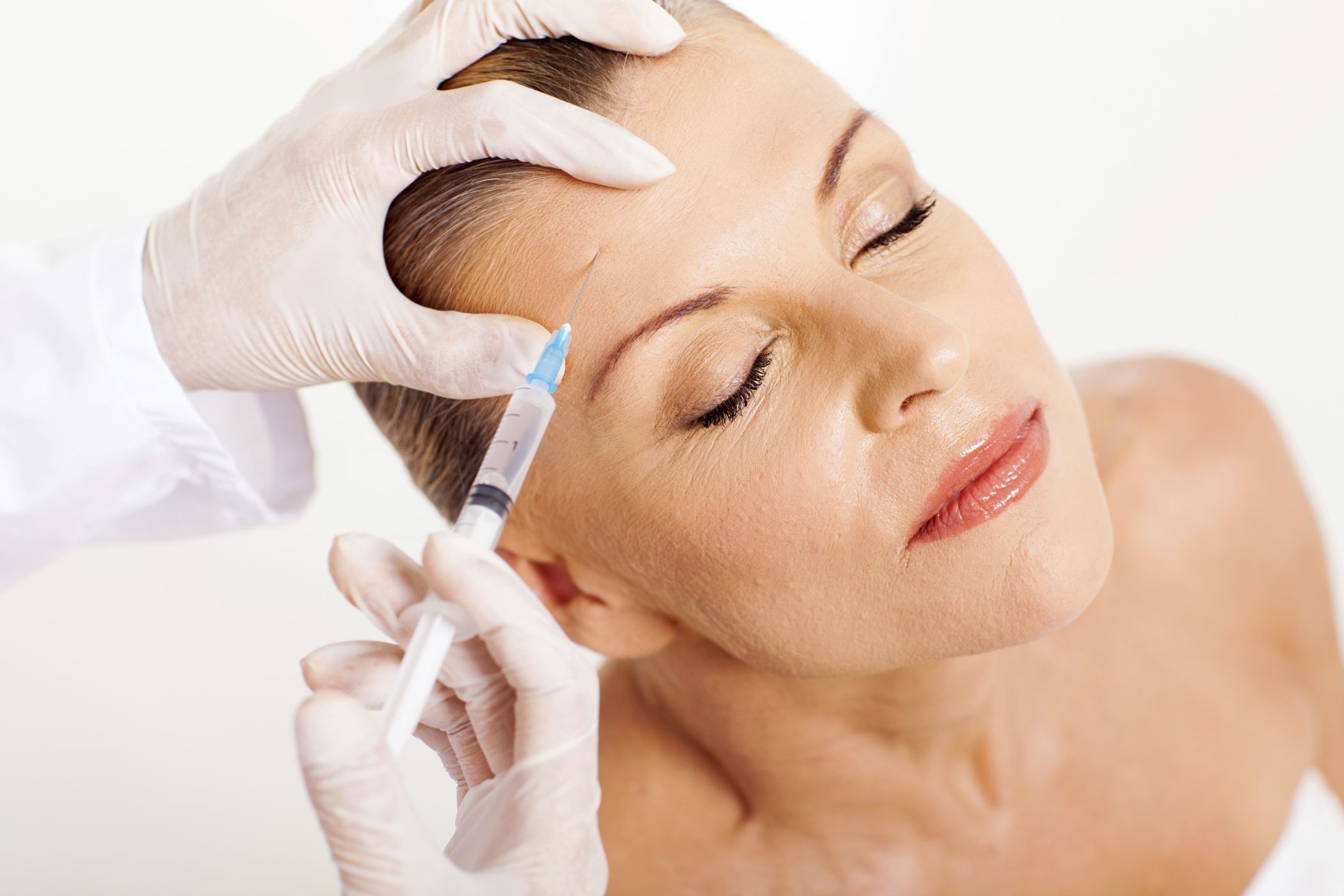 Envelhecimento facial: toxina botulínica, preenchimento e bioestimulador de colágeno